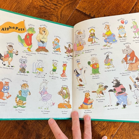 Kids Book Set - Green, Orange Covers - Picture 4 of 10